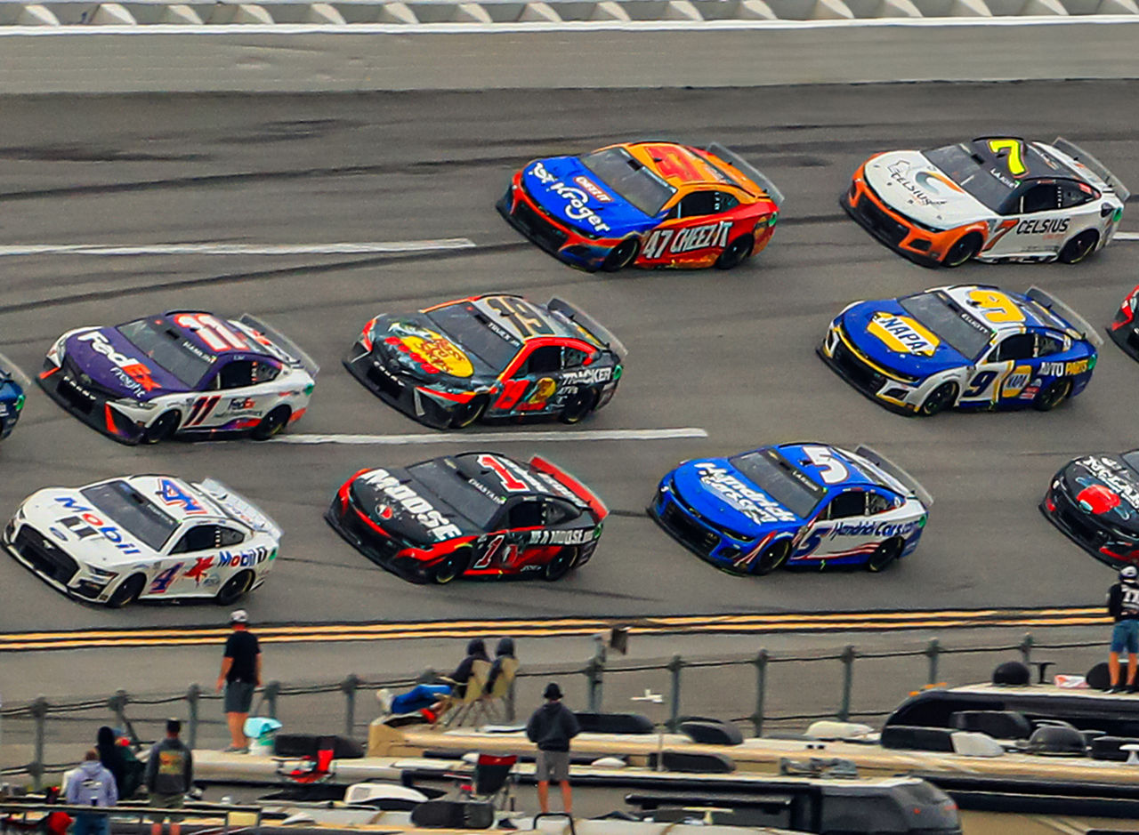 Watch nascar live online today